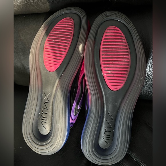 Woman Nike air max 720 - Picture 3 of 6
